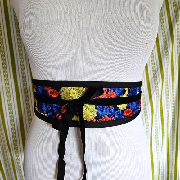 Boho Tie Belt Size M to L NWT - Picture 3 of 6